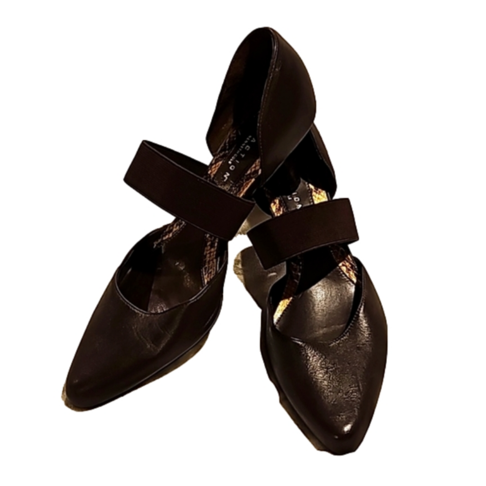 Kenneth Cole Reaction elastic strap leather pump chocolate brown